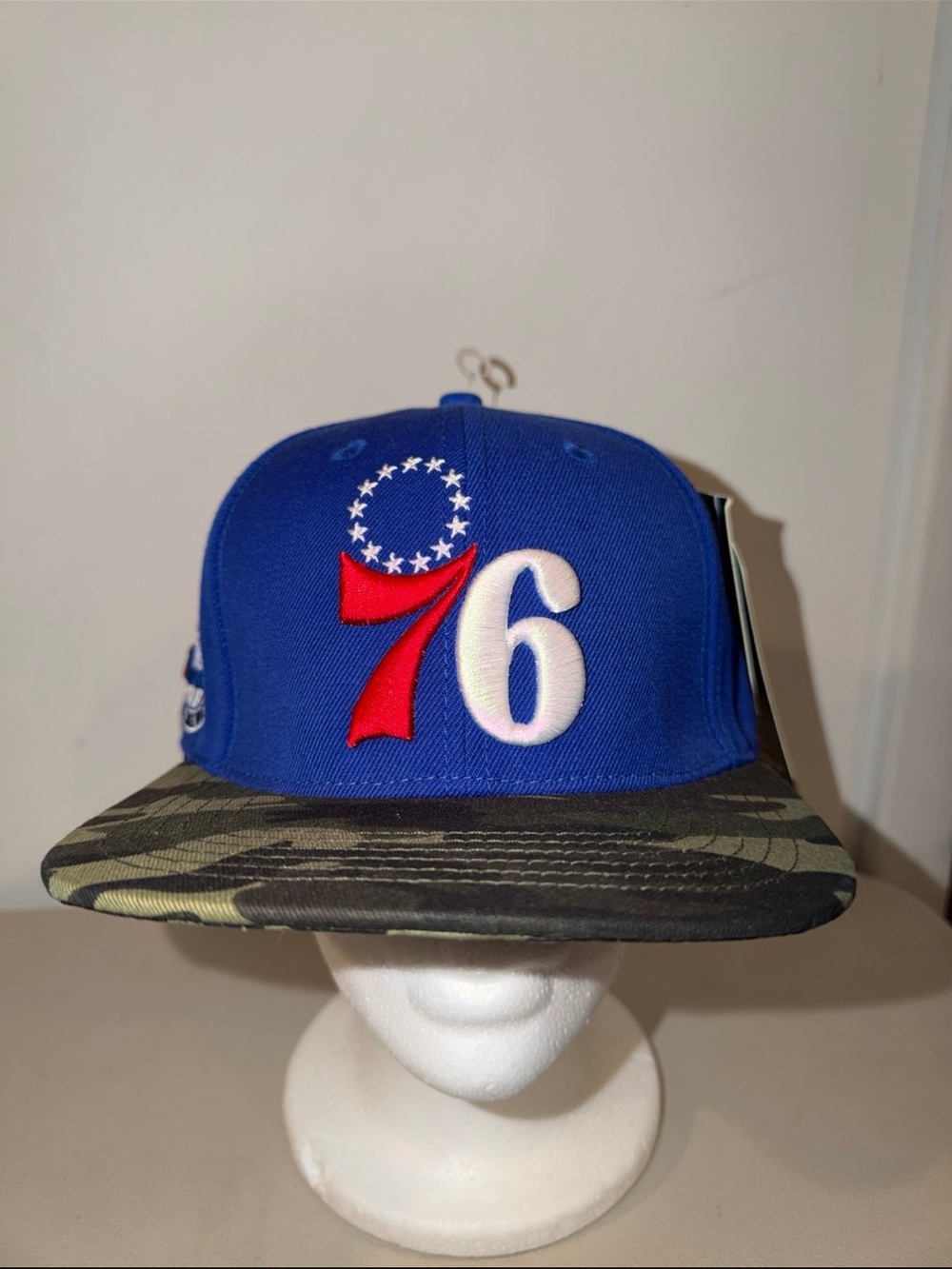 Philadelphia 76ers Pro Standard Snapback Camo Hat (NWTS)